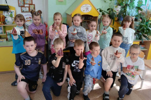 Оригами " Солдатская пилотка" Оригами " Солдатская пилотка".